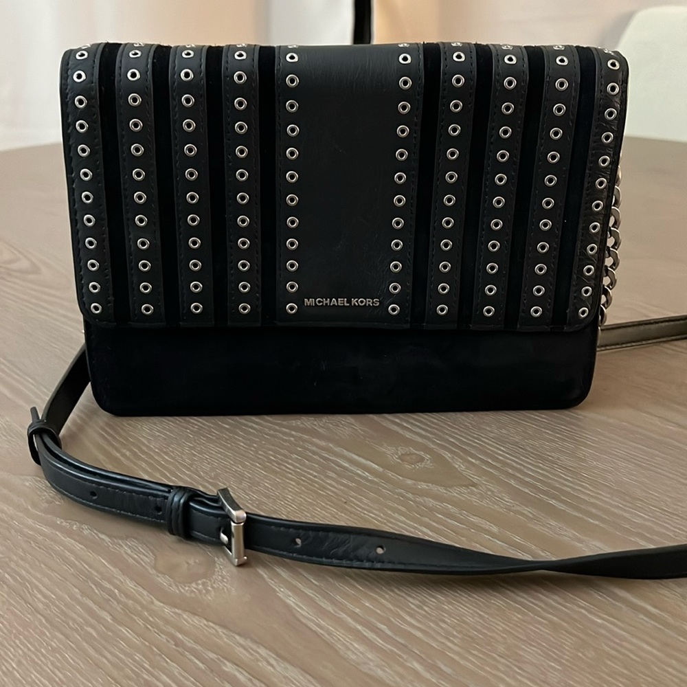 Pre-Loved Michael Kors Black Leather and Suede Crossbody